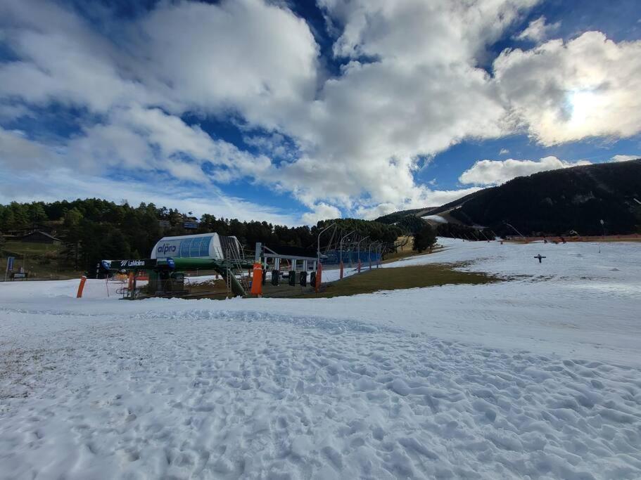 לה מולינה Apto A Pie De Pistas En La Molina מראה חיצוני תמונה